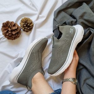 کتونی اسکیچرز رونیک کد 549